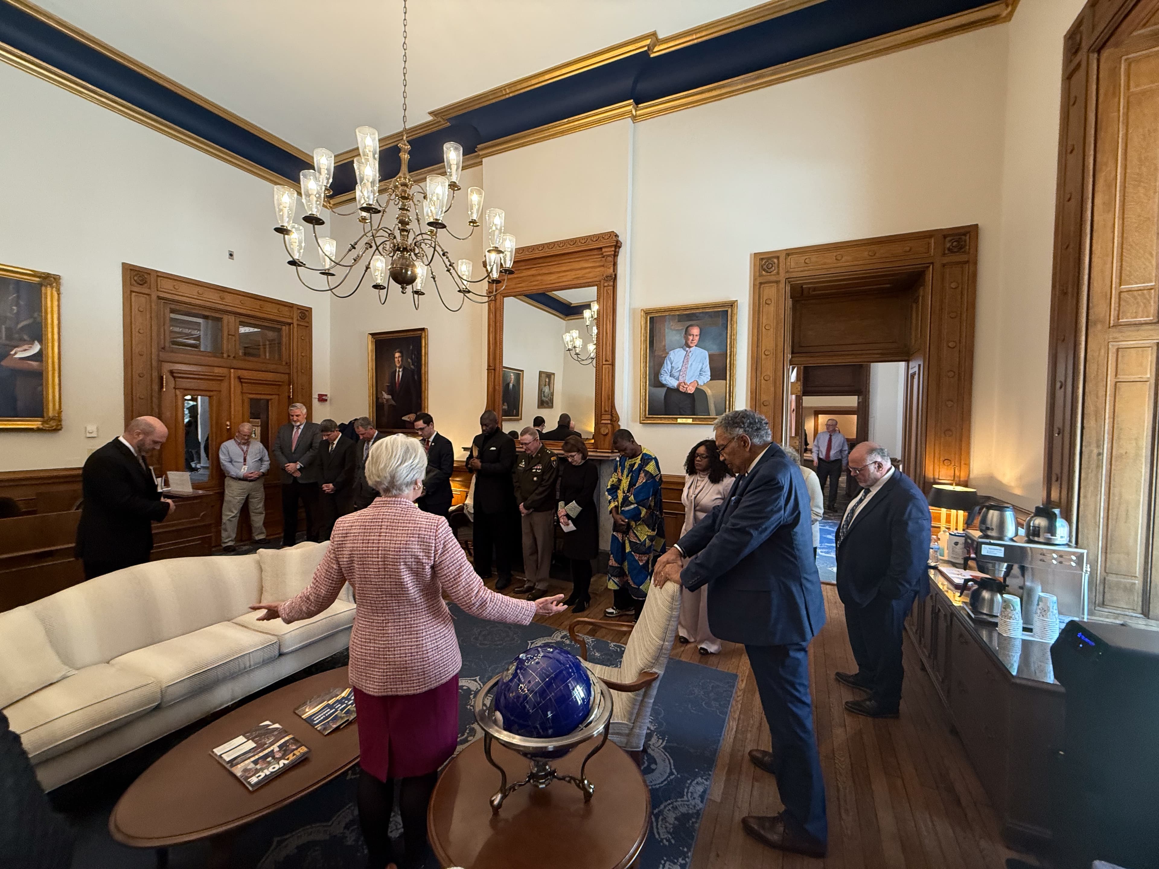 Praying beforehand in the Governor's office