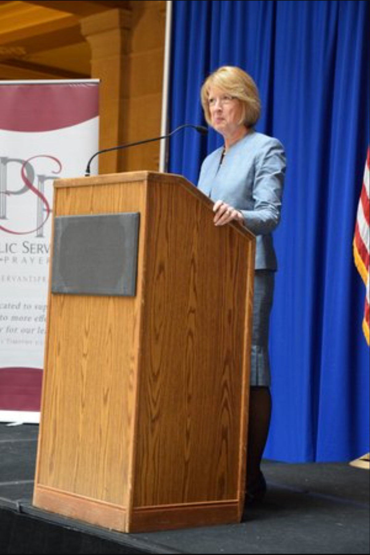 Pam Podium
